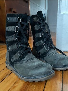 Sorel Women Black Suede Lace-Up Combat Boots